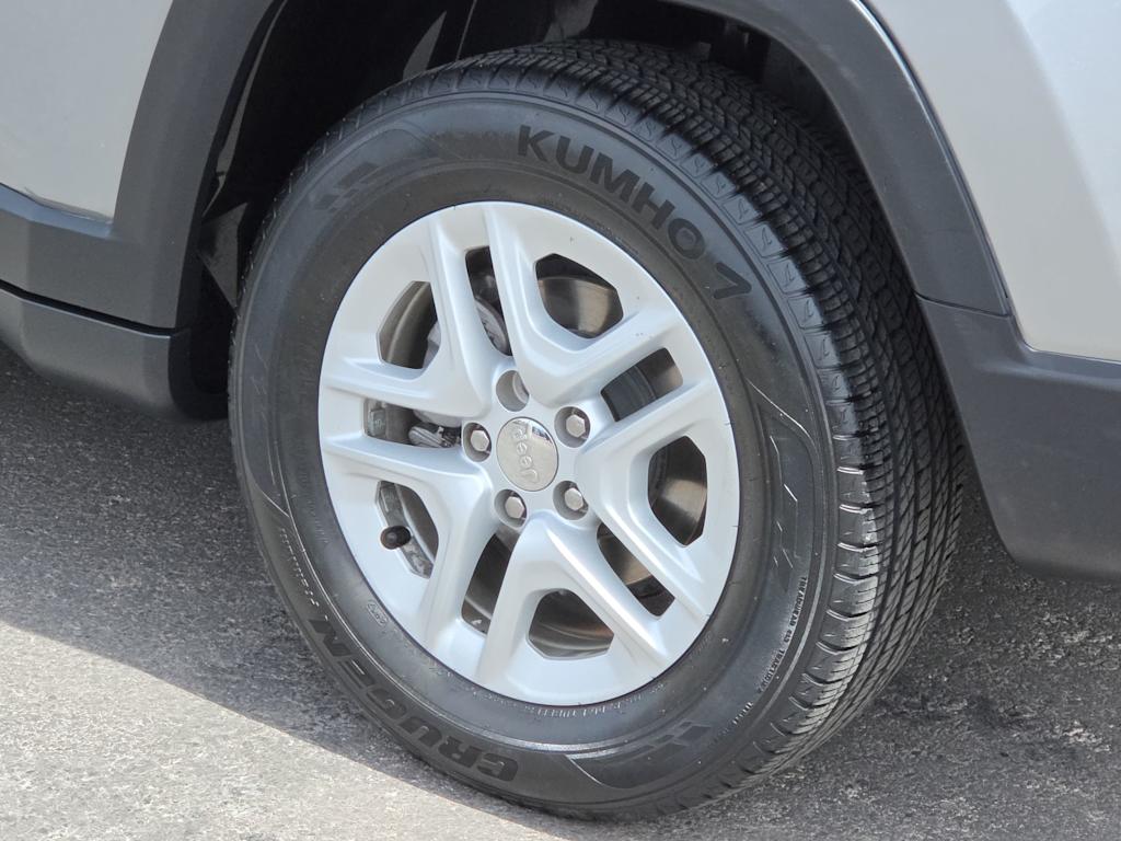 Thumbnail: 2019 Jeep Compass - 7