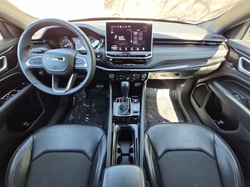 Thumbnail: 2023 Jeep Compass - 10