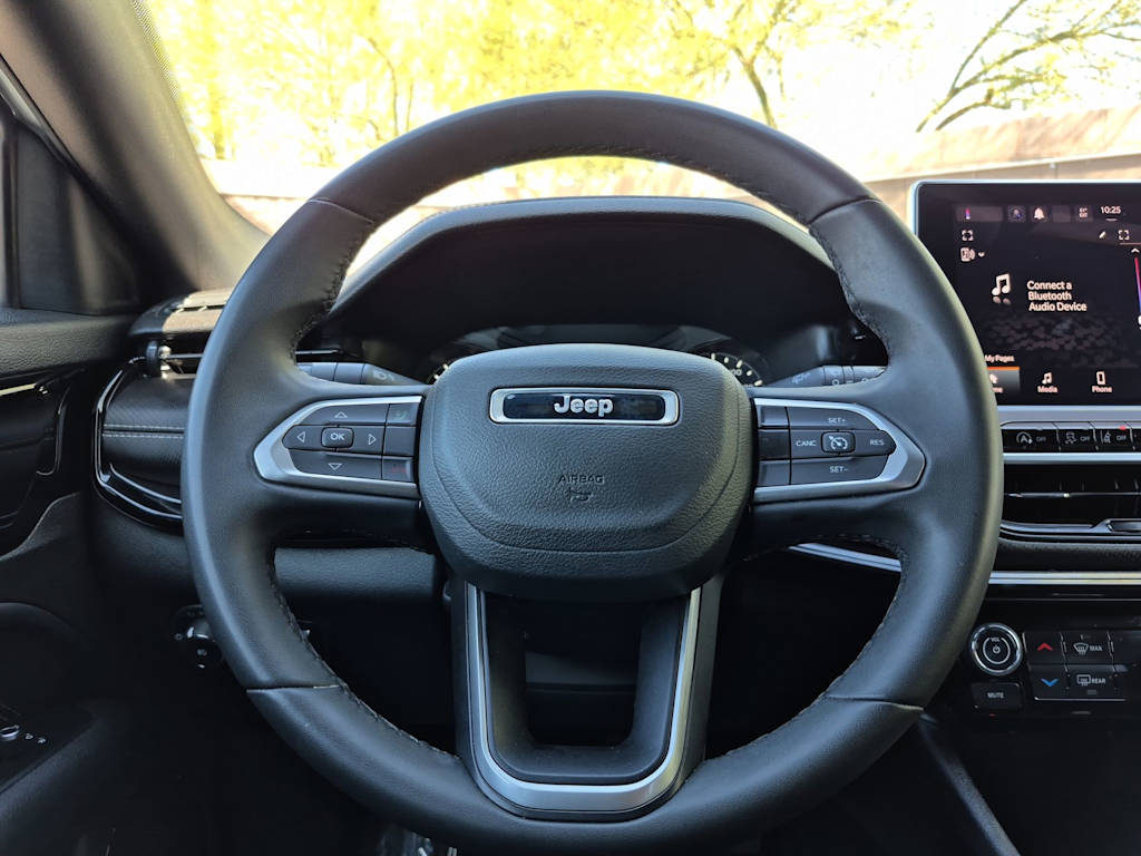 Thumbnail: 2023 Jeep Compass - 14
