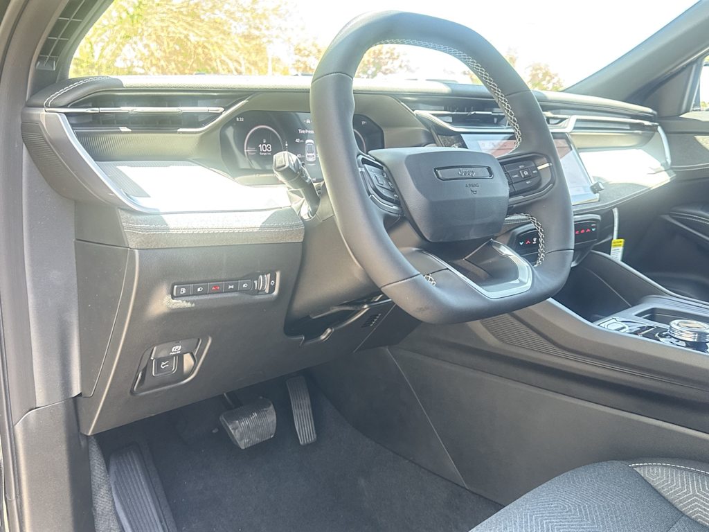 Thumbnail: 2026 Jeep Cherokee - 2