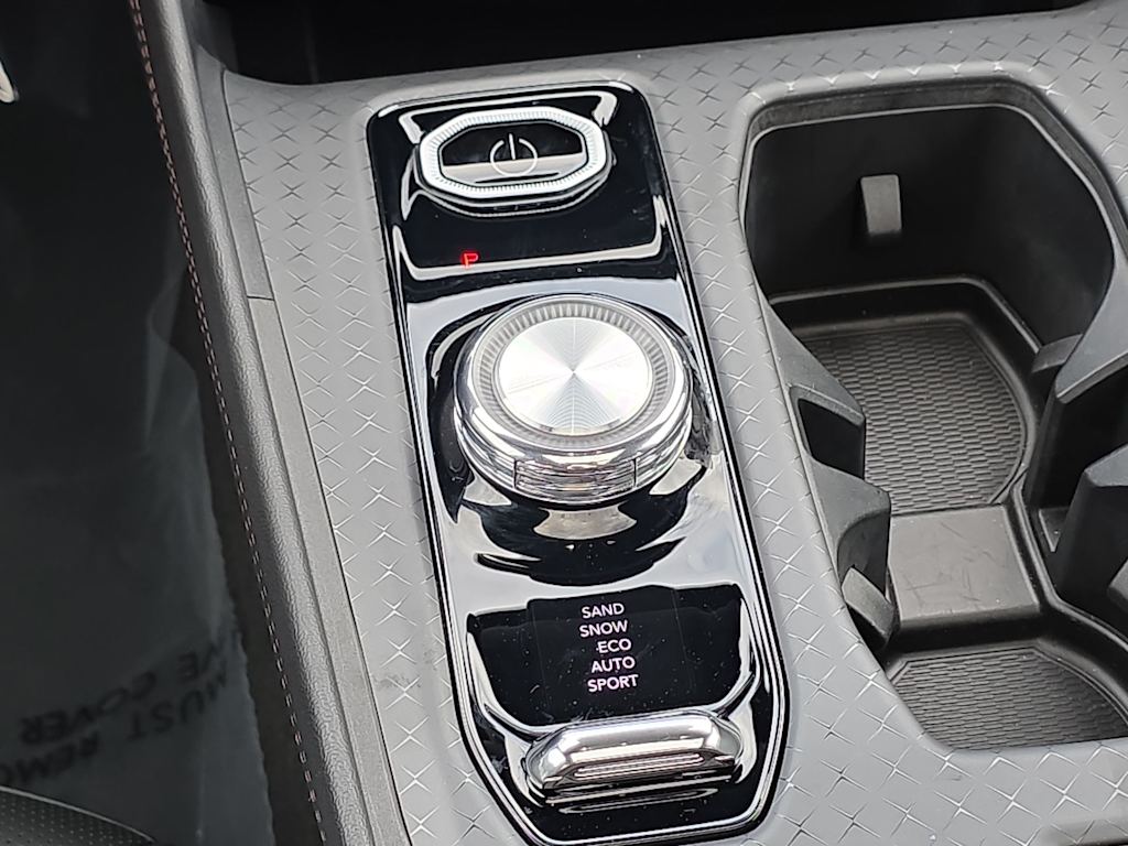 Thumbnail: 2025 Jeep Wagoneer S - 15