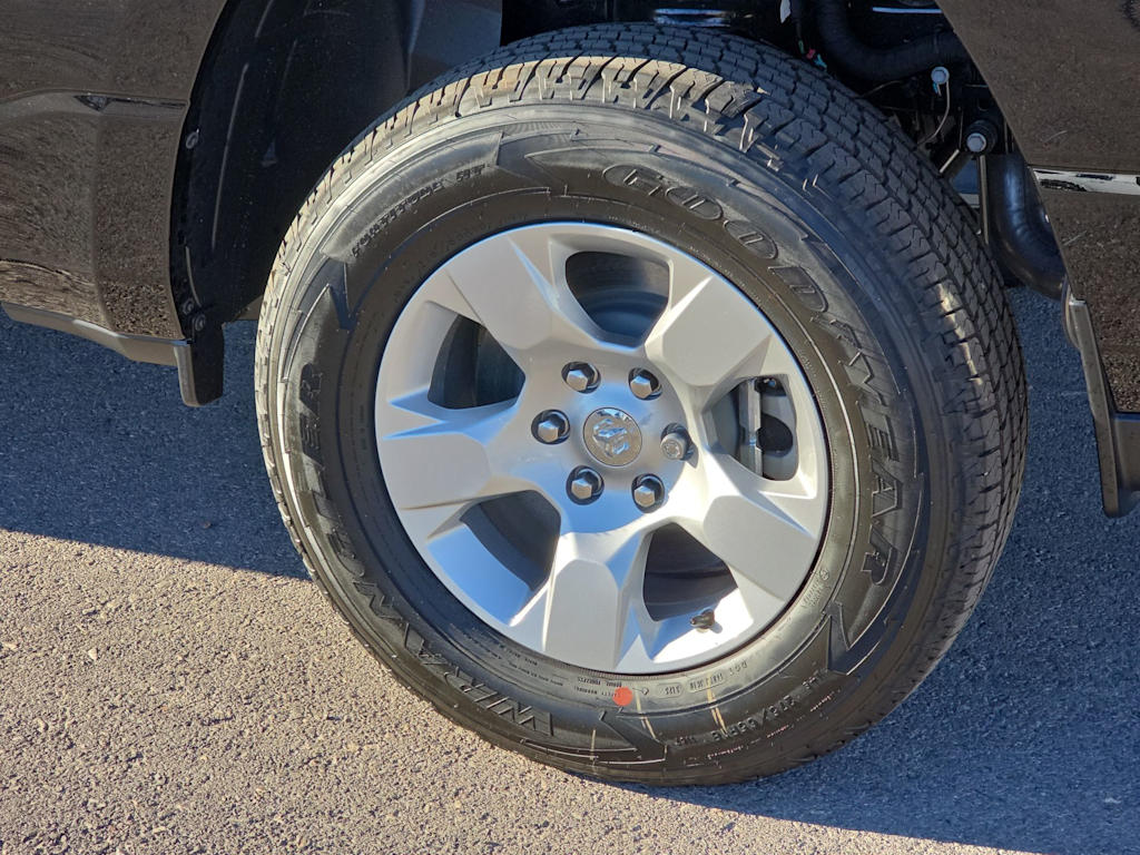 Thumbnail: 2026 RAM 1500 - 8