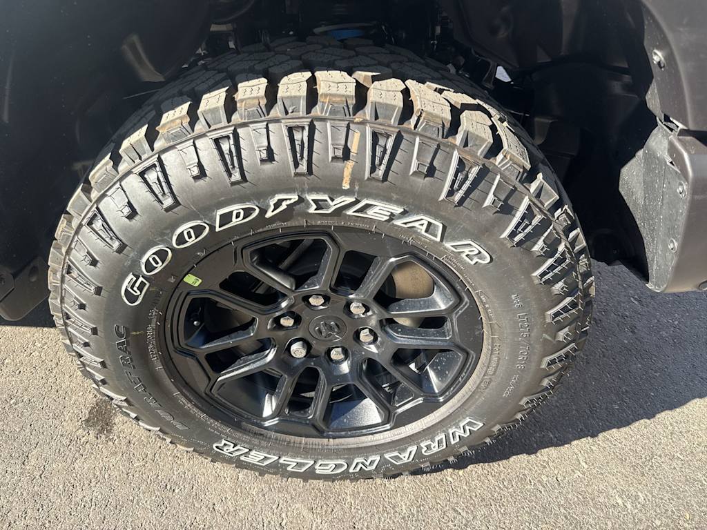 Thumbnail: 2026 RAM 1500 - 8