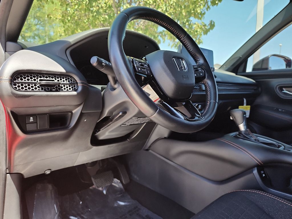 Thumbnail: 2025 Honda HR-V - 2