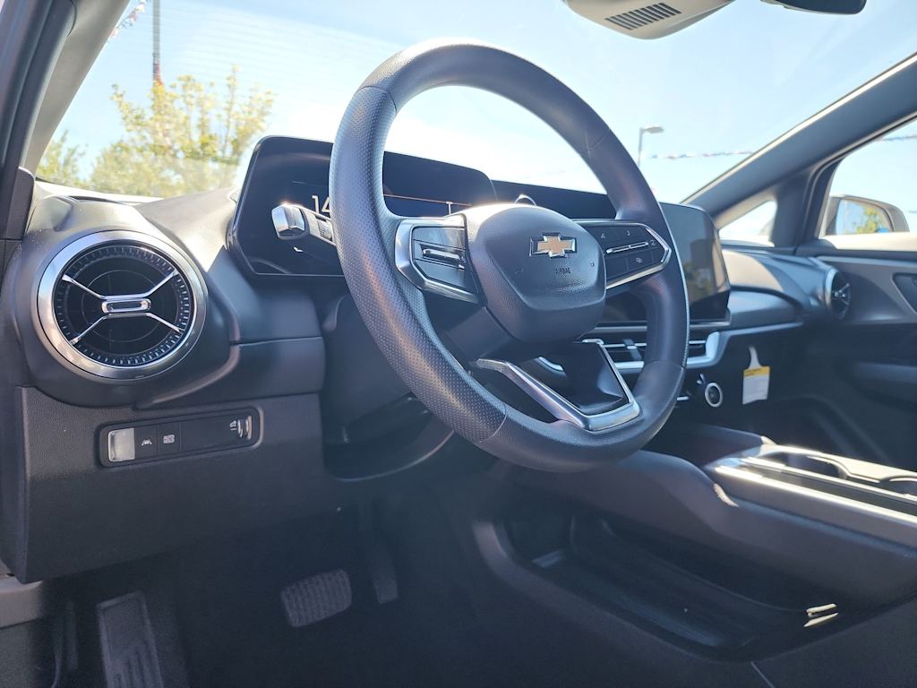 Thumbnail: 2025 Chevrolet Equinox - 2