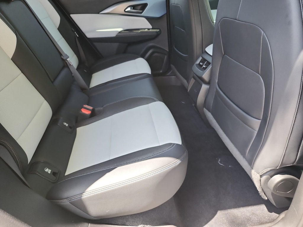 Thumbnail: 2024 Chevrolet Equinox - 13