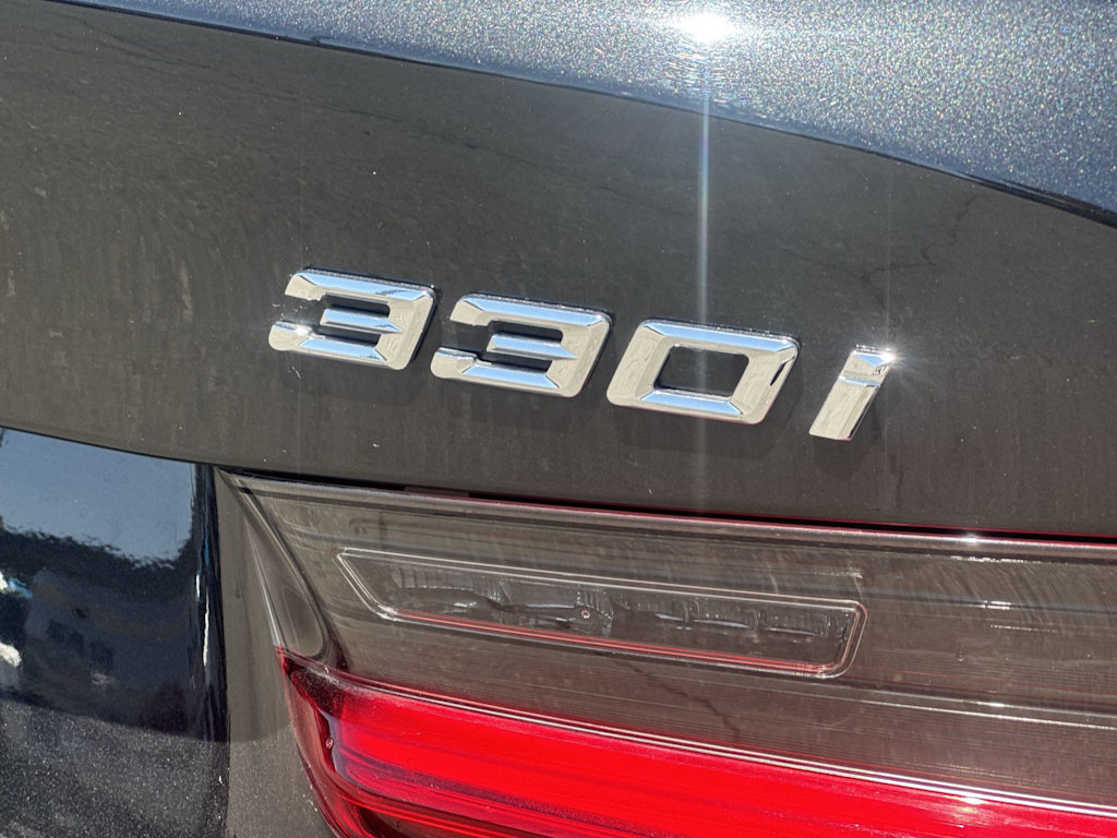 Thumbnail: 2021 BMW 3 Series - 7