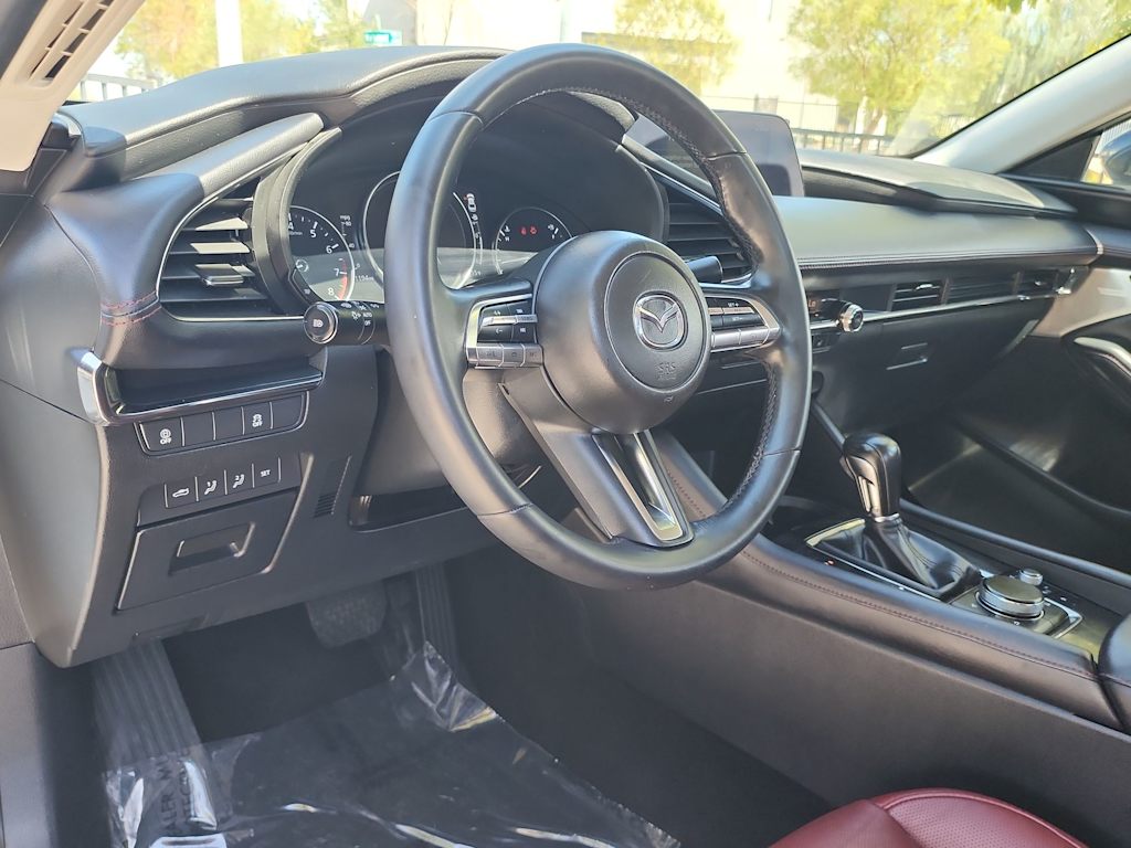 Thumbnail: 2023 Mazda Mazda3 - 2