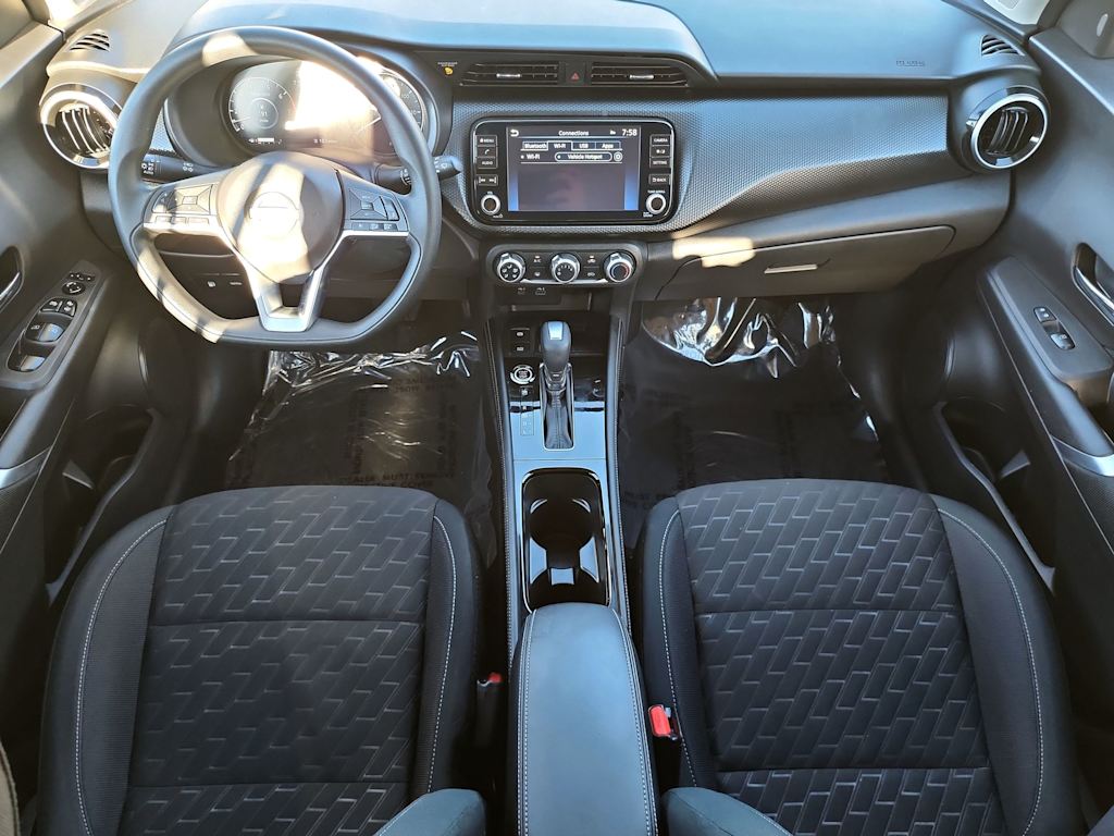 Thumbnail: 2024 Nissan Kicks - 10