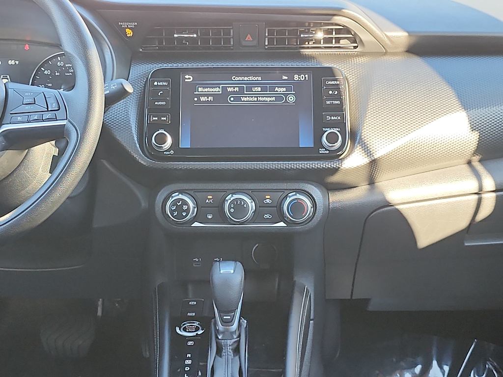 Thumbnail: 2024 Nissan Kicks - 15