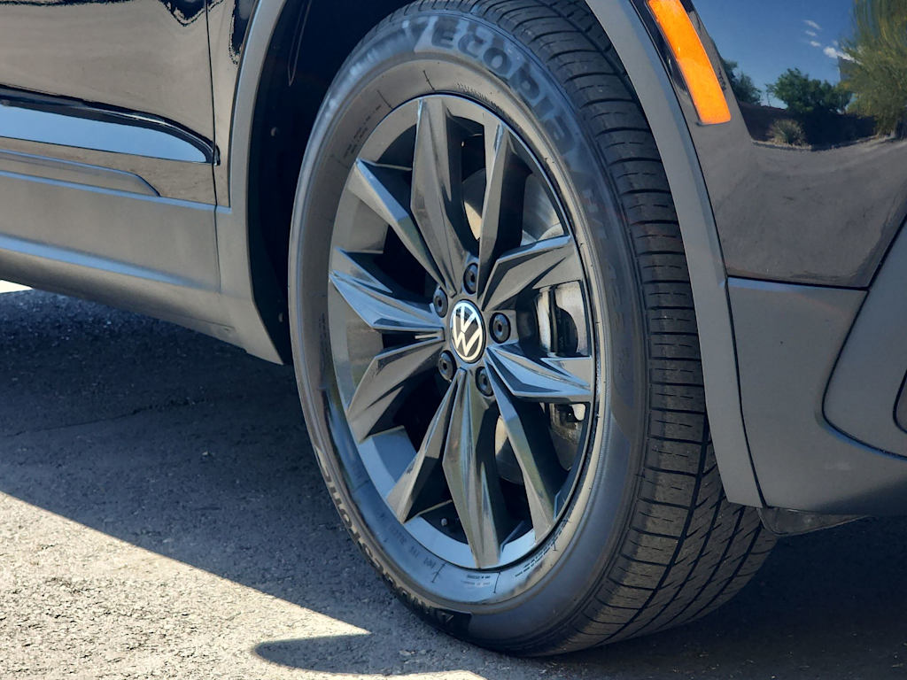 Thumbnail: 2024 Volkswagen Tiguan - 8