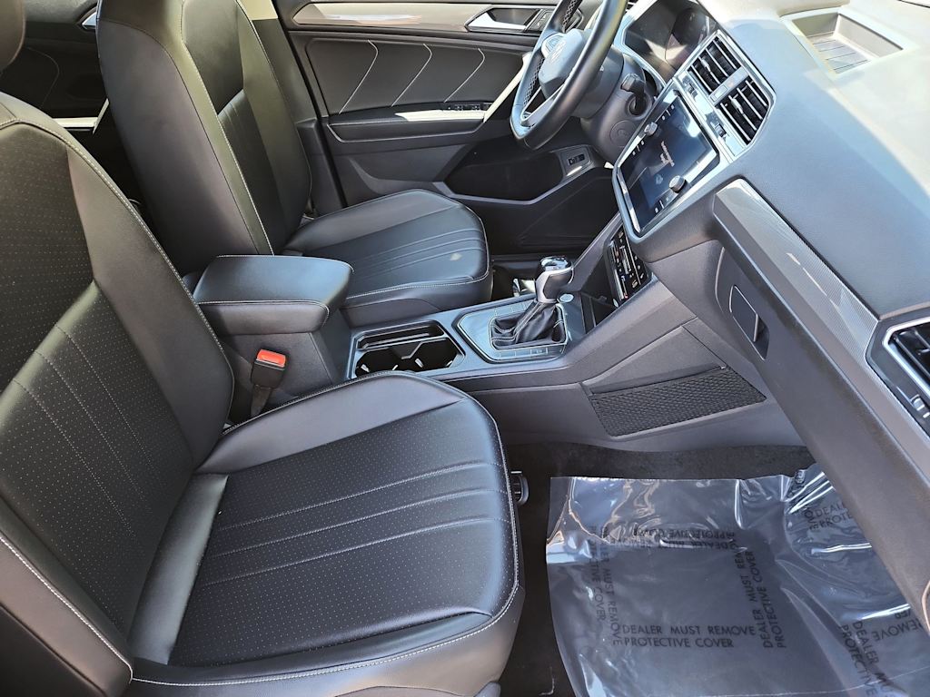 Thumbnail: 2024 Volkswagen Tiguan - 25