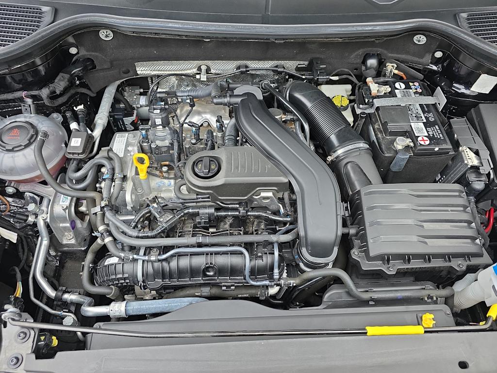 Thumbnail: 2023 Volkswagen Taos - 8