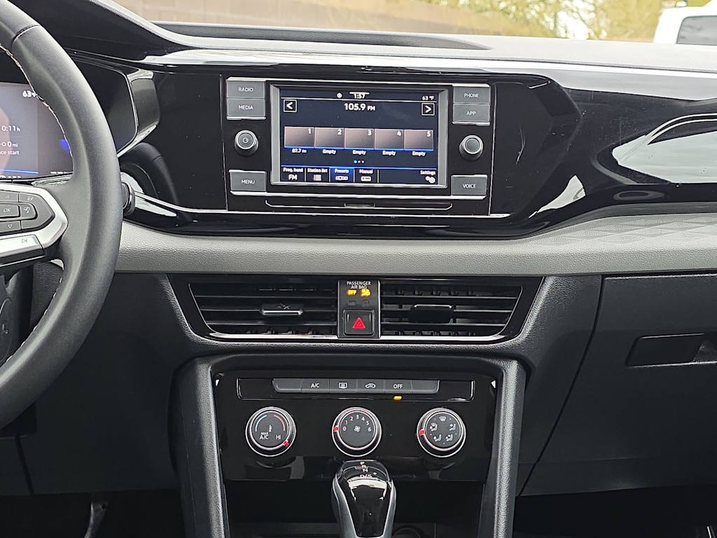 Thumbnail: 2023 Volkswagen Taos - 14