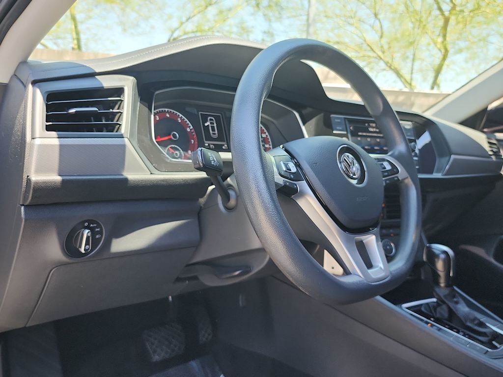 Thumbnail: 2021 Volkswagen Jetta - 2