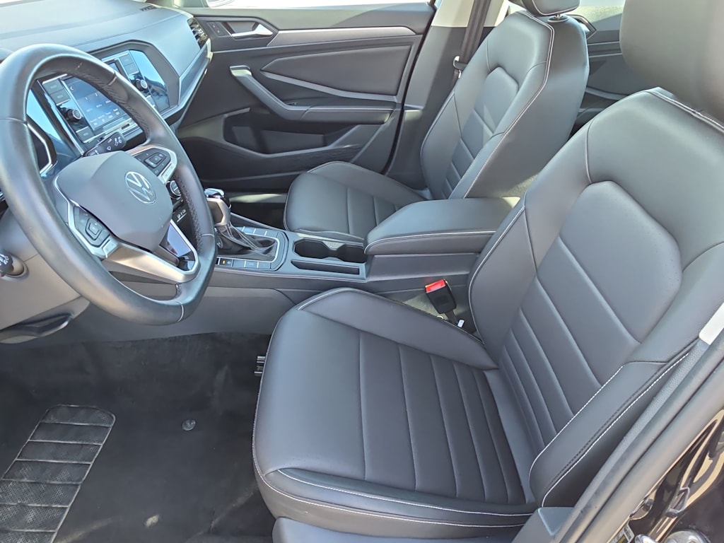 Thumbnail: 2024 Volkswagen Jetta - 11