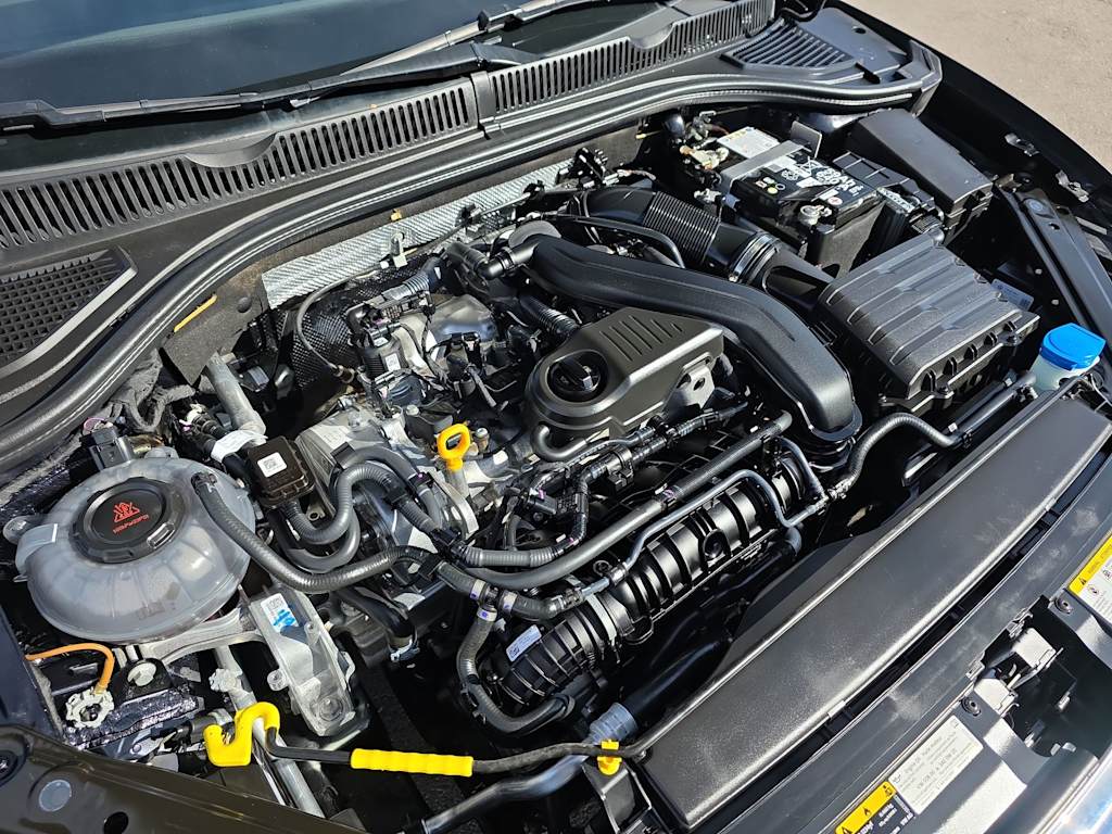 Thumbnail: 2024 Volkswagen Jetta - 9