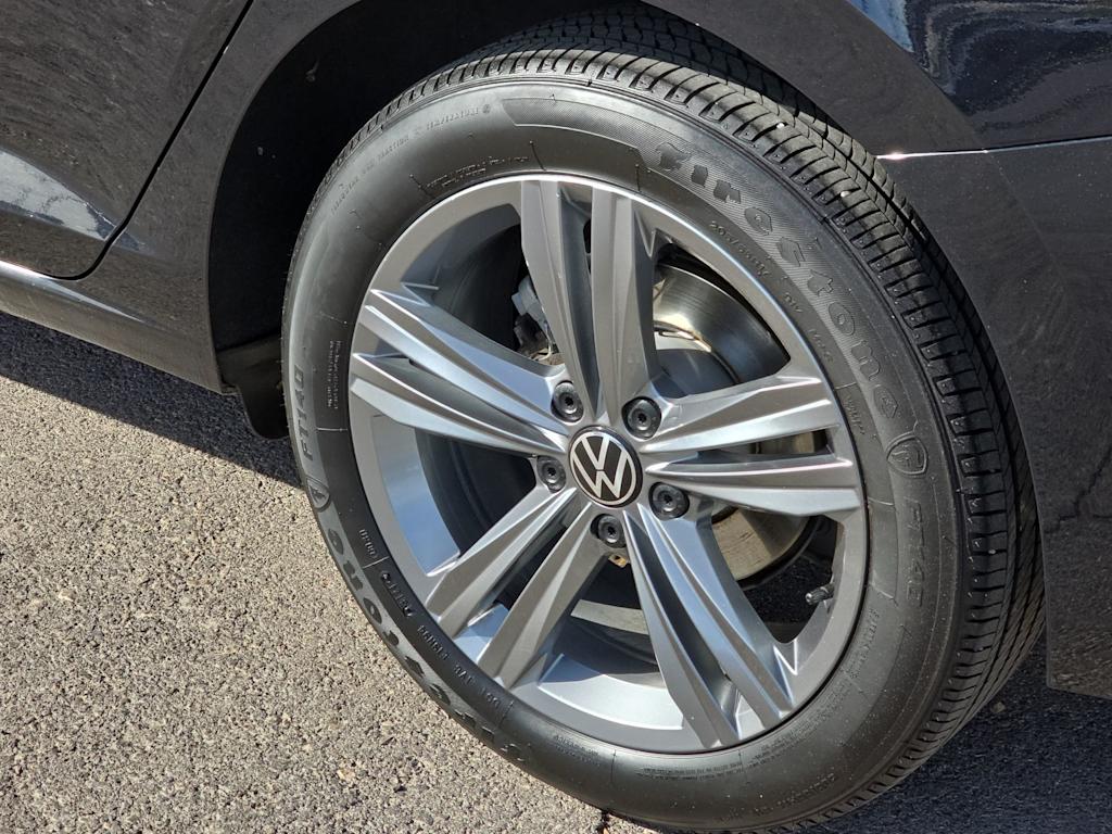 Thumbnail: 2024 Volkswagen Jetta - 8