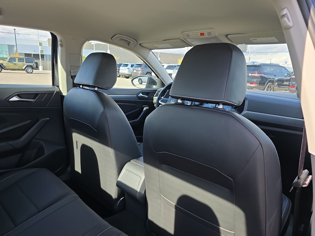 Thumbnail: 2024 Volkswagen Jetta - 13