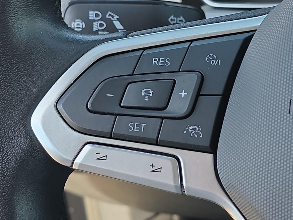 Thumbnail: 2024 Volkswagen Jetta - 27