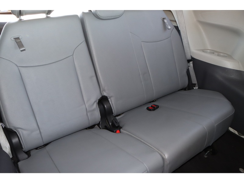2023 Toyota Sienna XLE 26