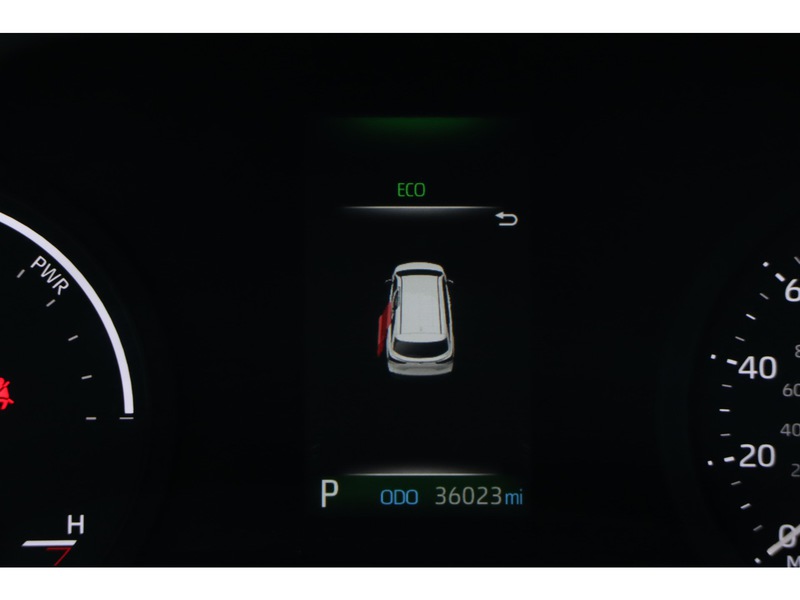 2023 Toyota Sienna XLE 16