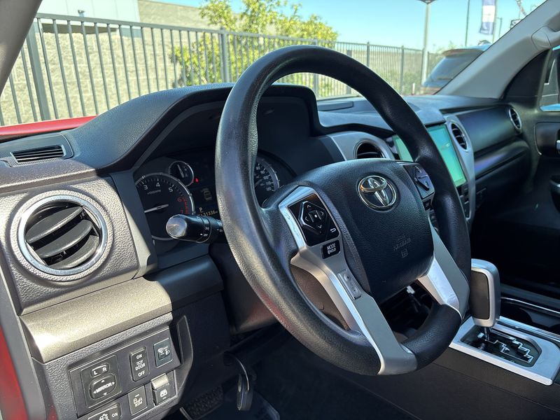 Thumbnail: 2017 Toyota Tundra - 2