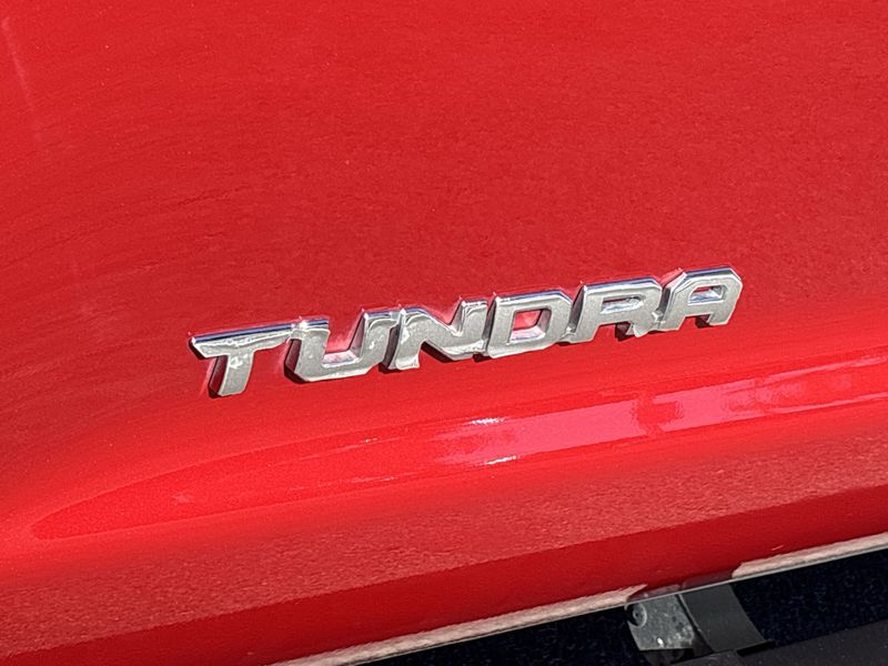 Thumbnail: 2017 Toyota Tundra - 7