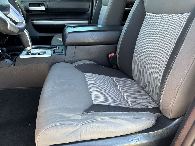 Thumbnail: 2017 Toyota Tundra - 11