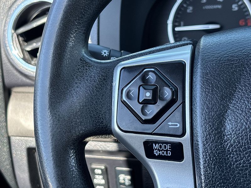 Thumbnail: 2017 Toyota Tundra - 29