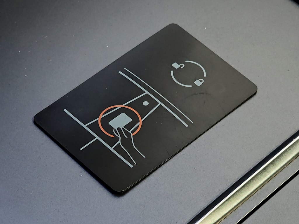 Thumbnail: 2023 Tesla Model 3 - 7