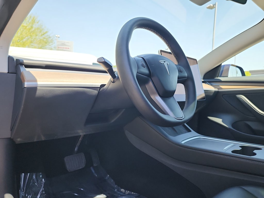 Thumbnail: 2023 Tesla Model 3 - 2