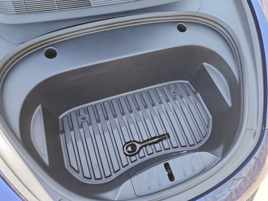 Thumbnail: 2023 Tesla Model 3 - 23