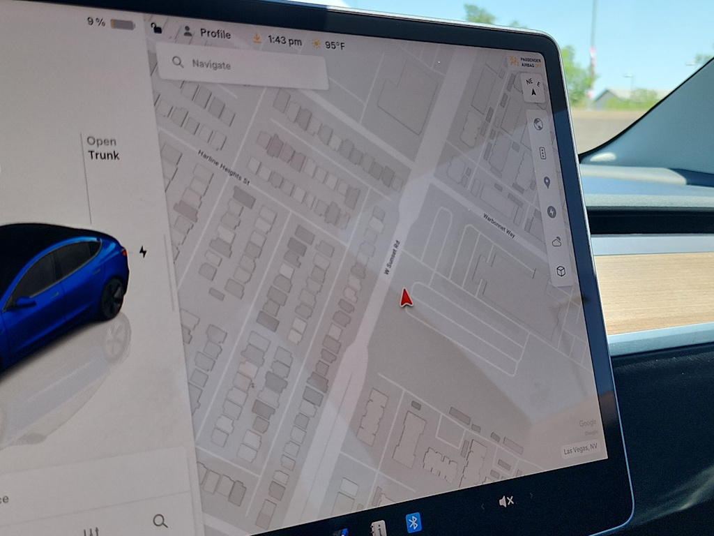 Thumbnail: 2023 Tesla Model 3 - 27