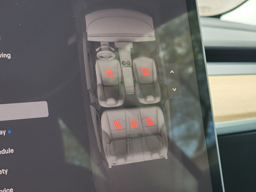 Thumbnail: 2023 Tesla Model 3 - 28