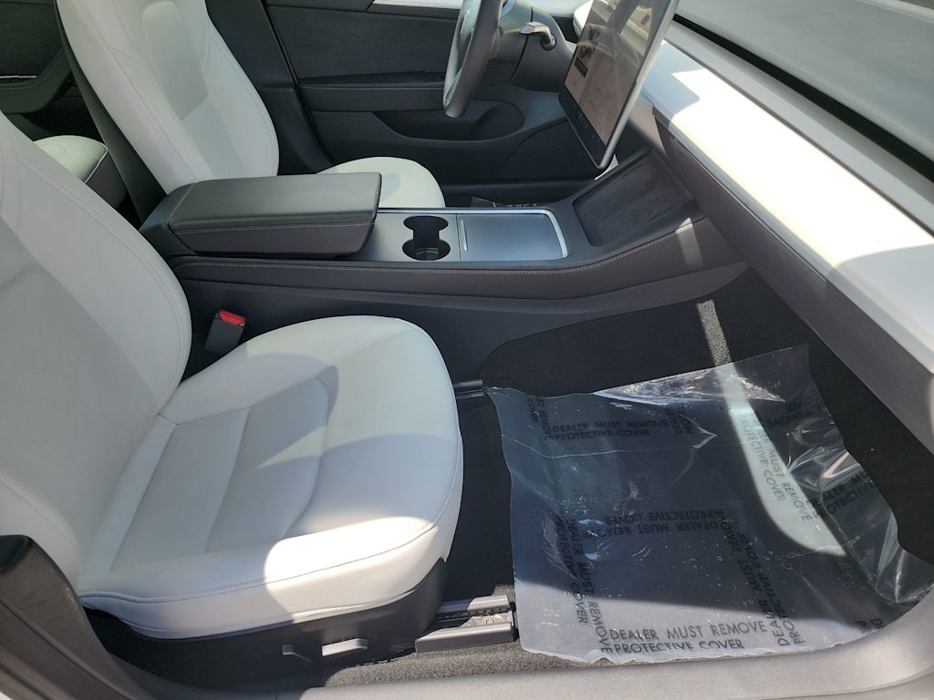 Thumbnail: 2023 Tesla Model 3 - 10