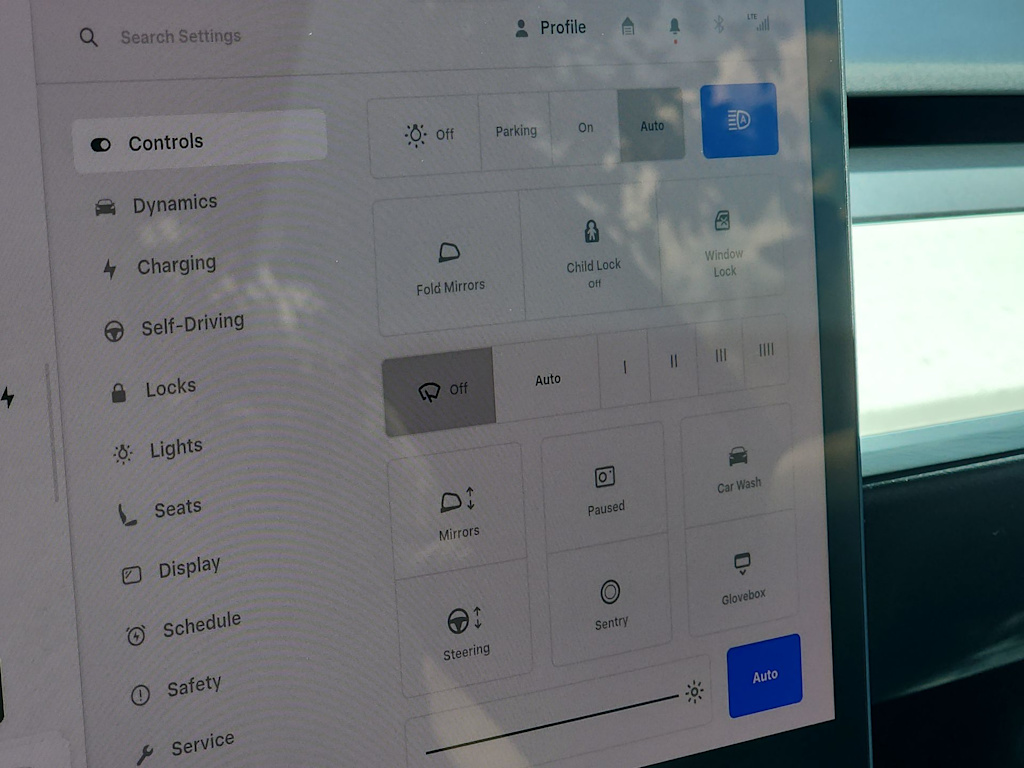 Thumbnail: 2023 Tesla Model 3 - 28