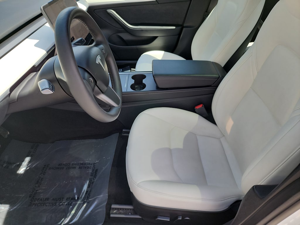 Thumbnail: 2023 Tesla Model 3 - 9