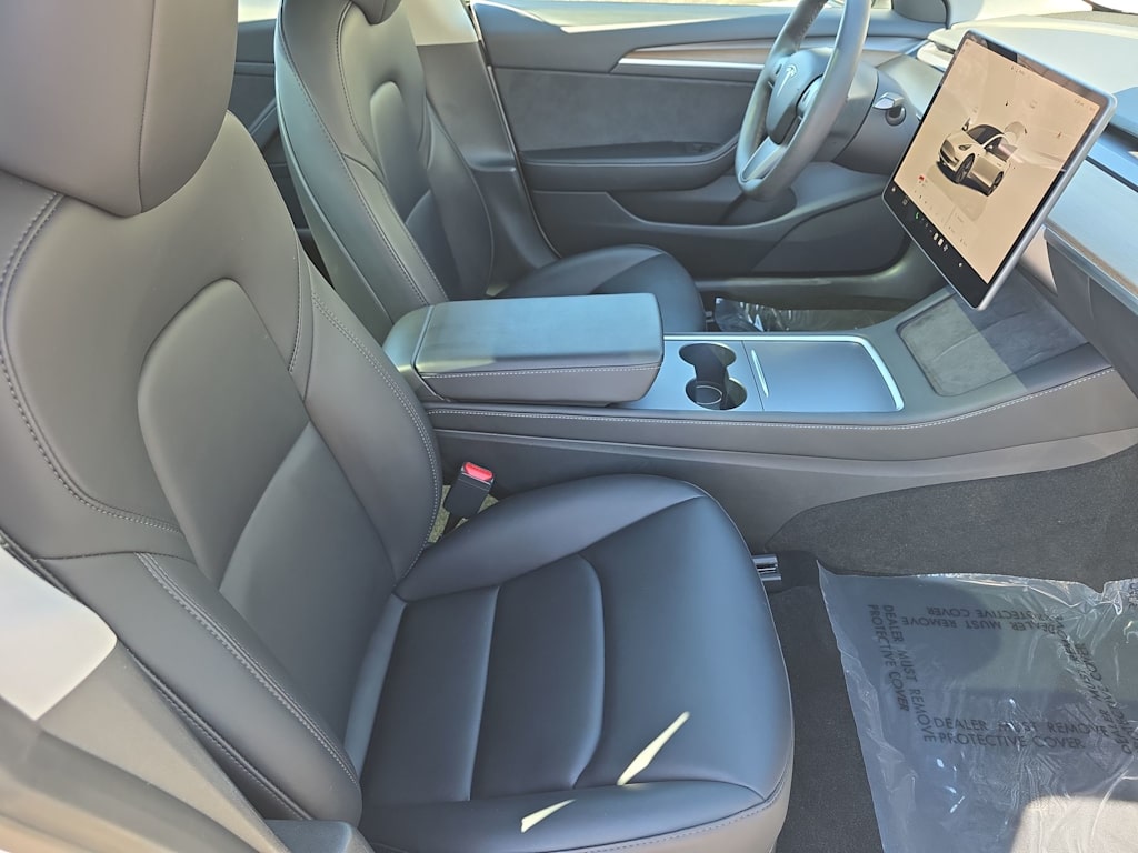 Thumbnail: 2023 Tesla Model 3 - 10