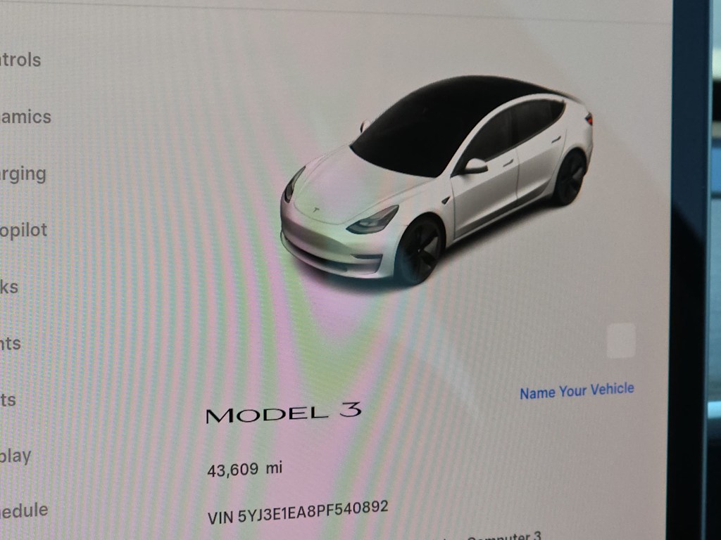 Thumbnail: 2023 Tesla Model 3 - 15