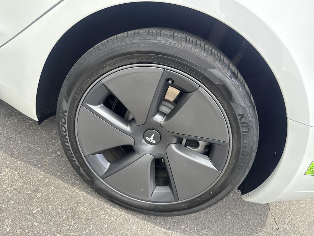 Thumbnail: 2023 Tesla Model 3 - 8