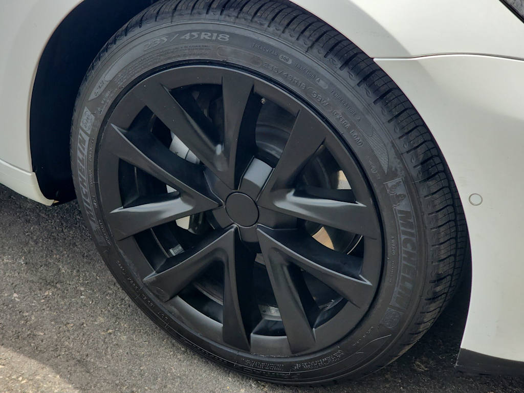 Thumbnail: 2021 Tesla Model 3 - 7