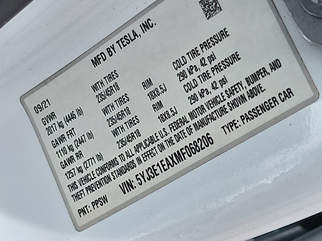 Thumbnail: 2021 Tesla Model 3 - 15