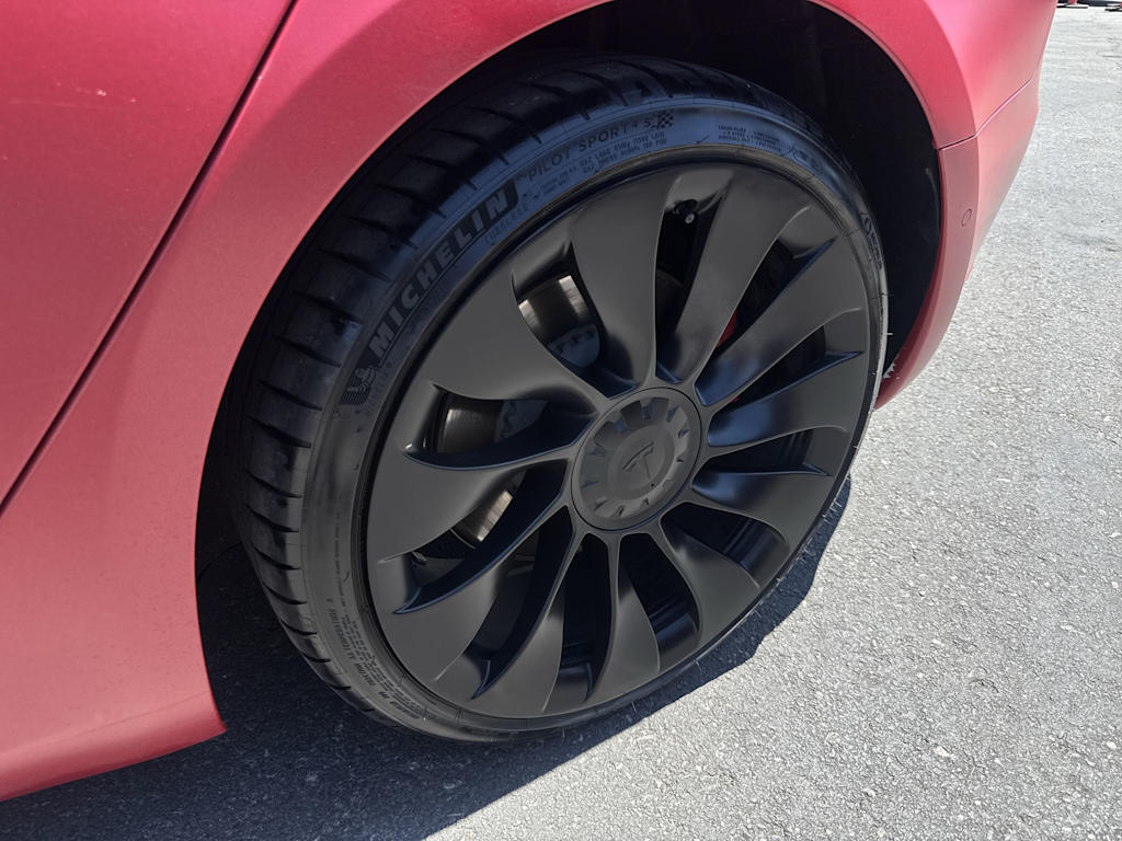 Thumbnail: 2022 Tesla Model 3 - 8