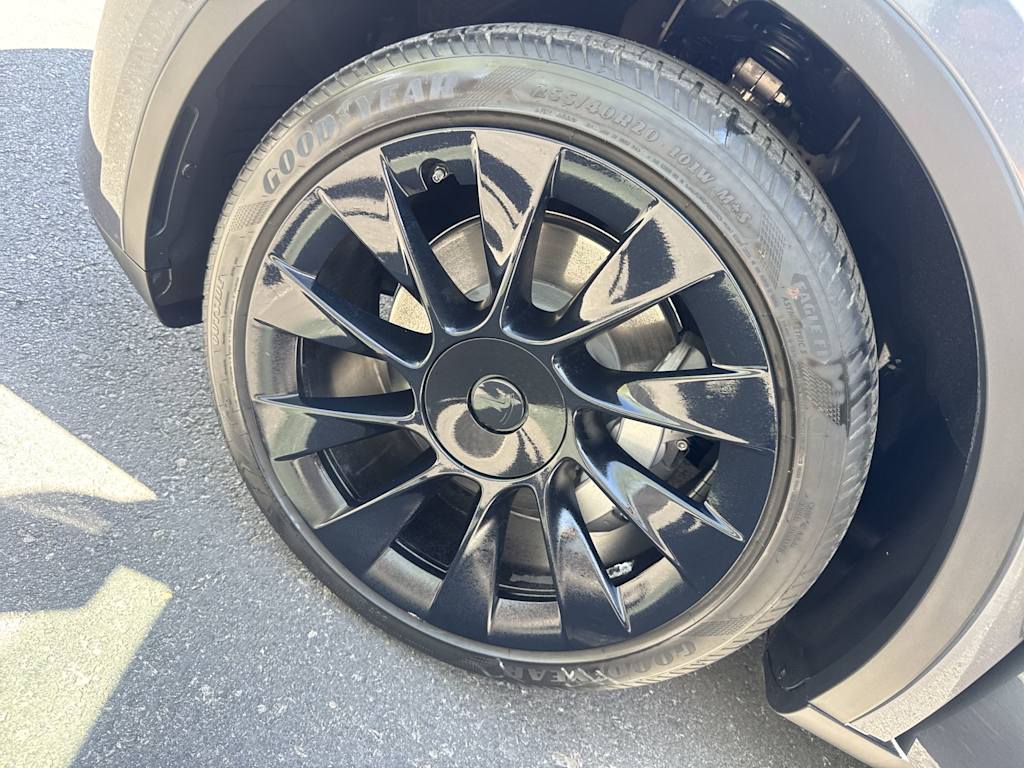 Thumbnail: 2023 Tesla Model Y - 8