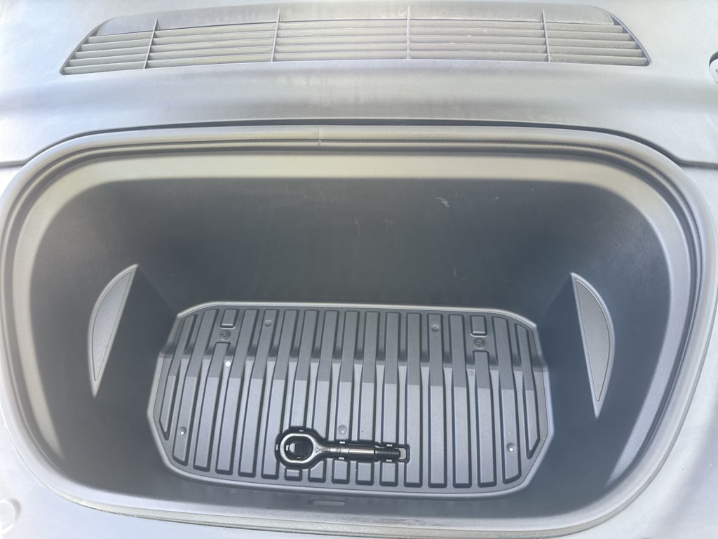 Thumbnail: 2023 Tesla Model Y - 14