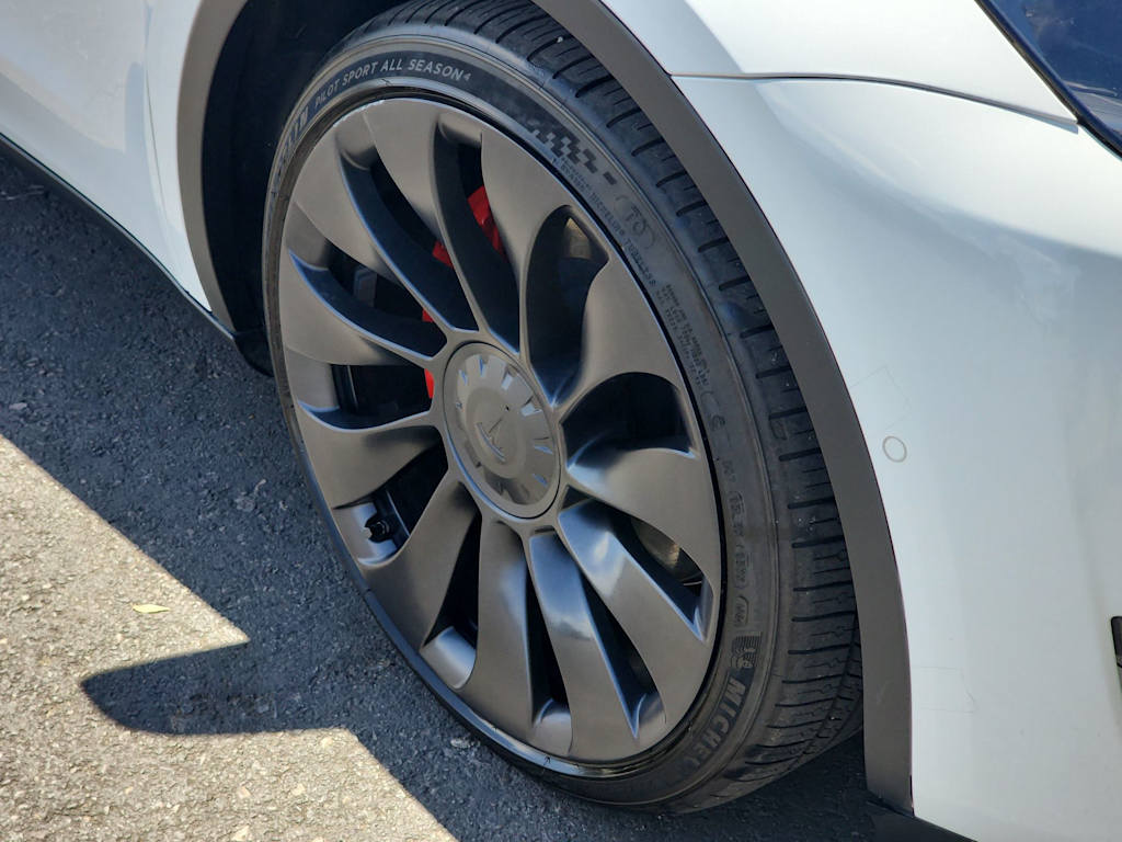Thumbnail: 2022 Tesla Model Y - 8