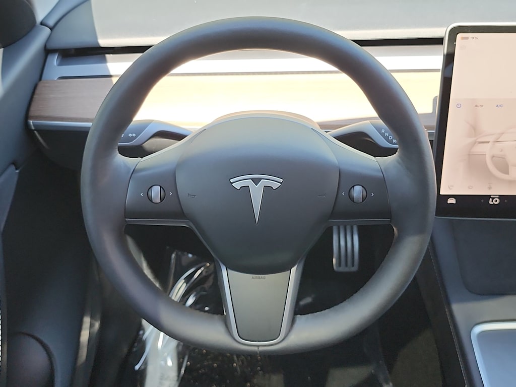 Thumbnail: 2022 Tesla Model Y - 14