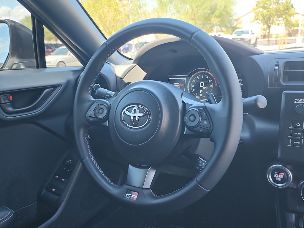 Thumbnail: 2025 Toyota GR86 - 12