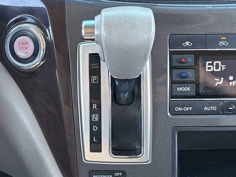 Thumbnail: 2017 Nissan Quest - 23